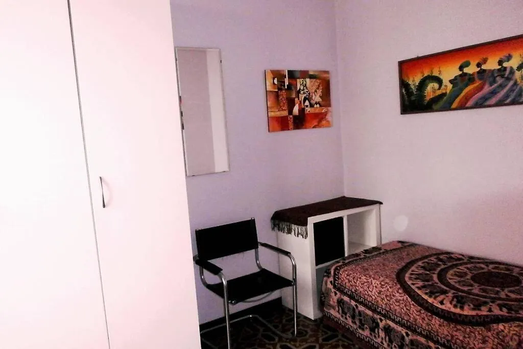 Three Rooms Near Central Station Catania Italy